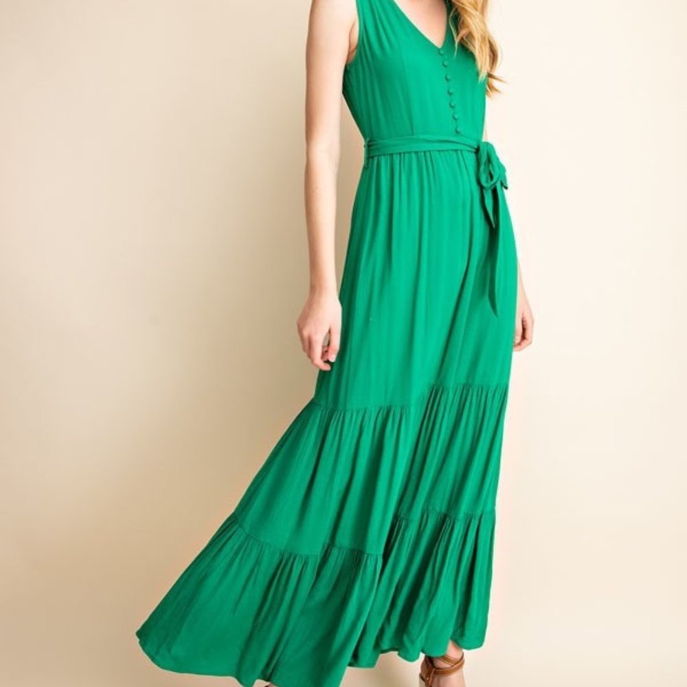 🔅LAST ONE🔅 Gracefully Tiered Maxi Dress